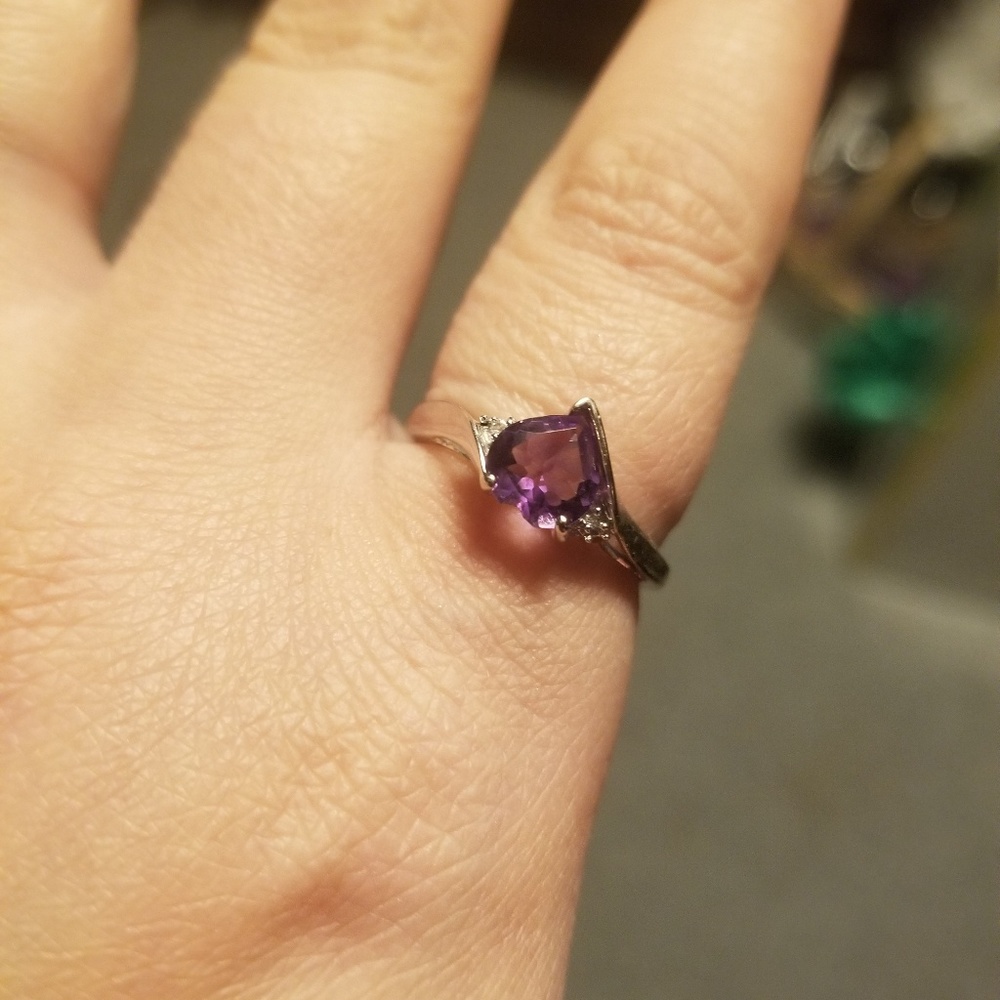 White Gold Ring - Picture 2 of 3